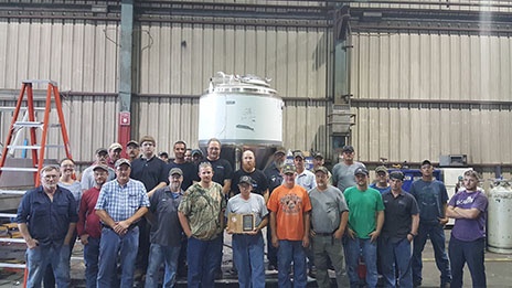 Serving Beer Tank Team Serving Beer Tank Team