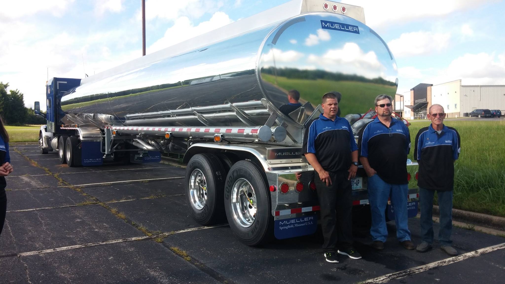 Truck_driving_team